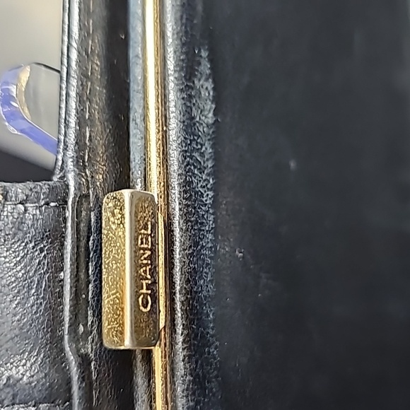 Chanel caviar long wallet with snap.. In good used condition - Picture 4 of 9